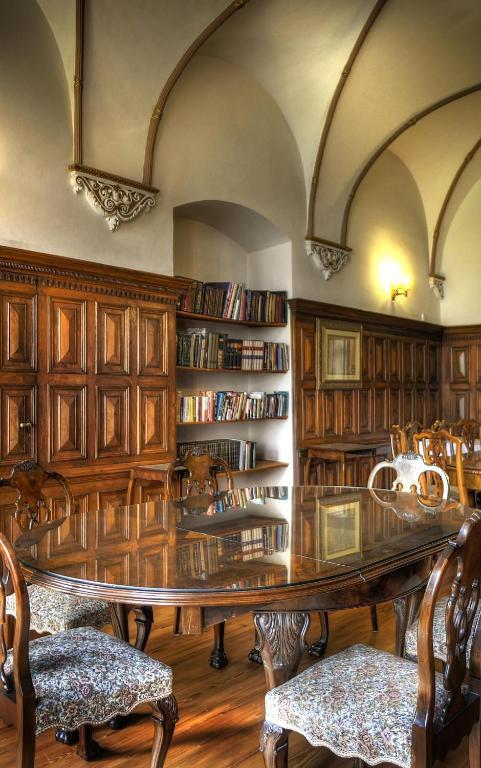 Chateau Hostacov Hotel Luaran gambar
