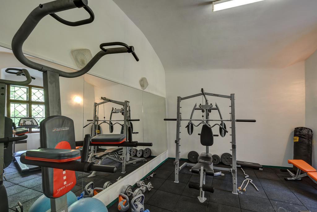 Chateau Hostacov Hotel Luaran gambar