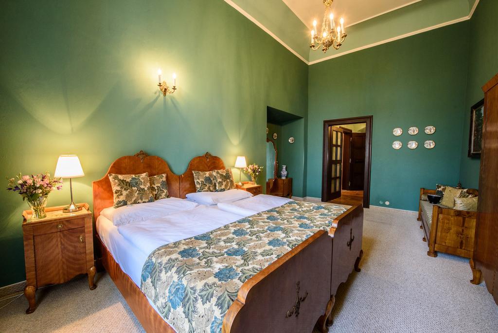 Chateau Hostacov Hotel Bilik gambar
