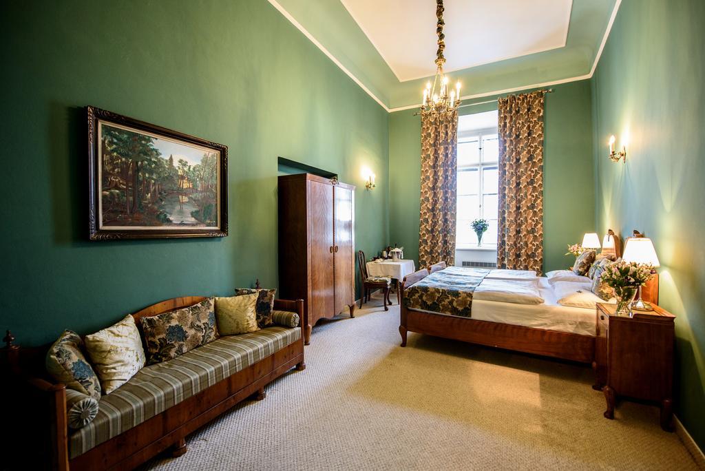 Chateau Hostacov Hotel Bilik gambar