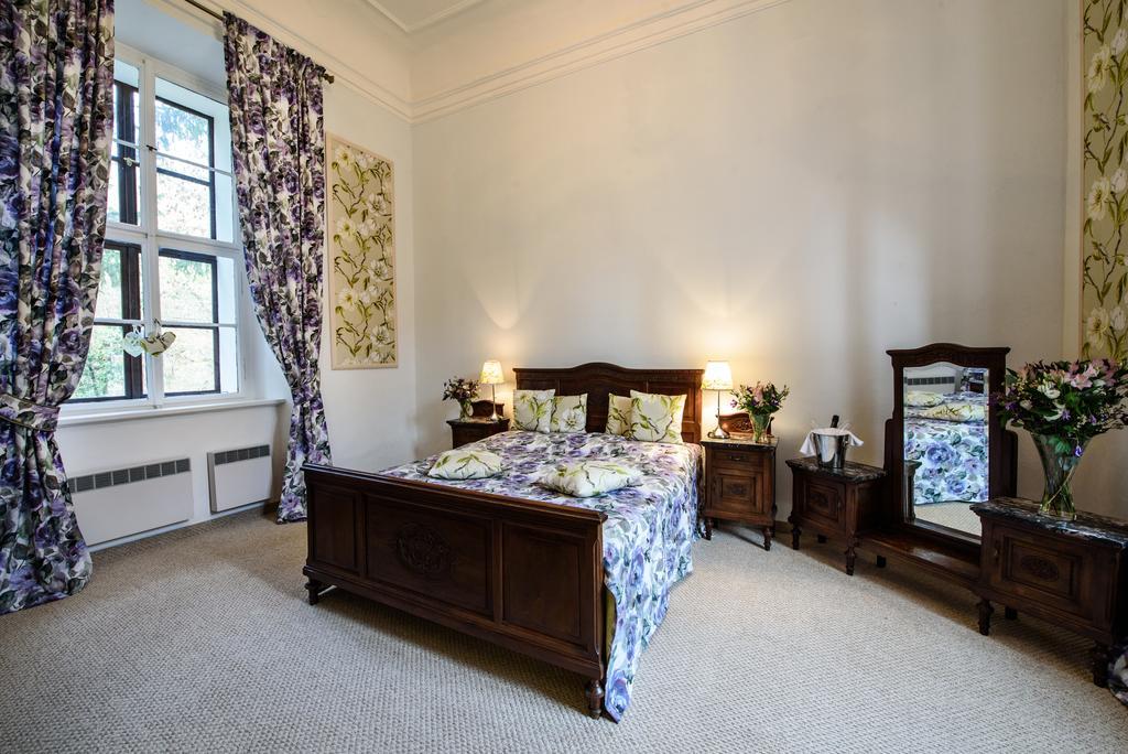 Chateau Hostacov Hotel Luaran gambar