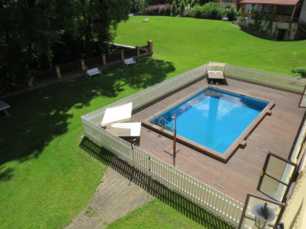 Chateau Hostacov Hotel Luaran gambar