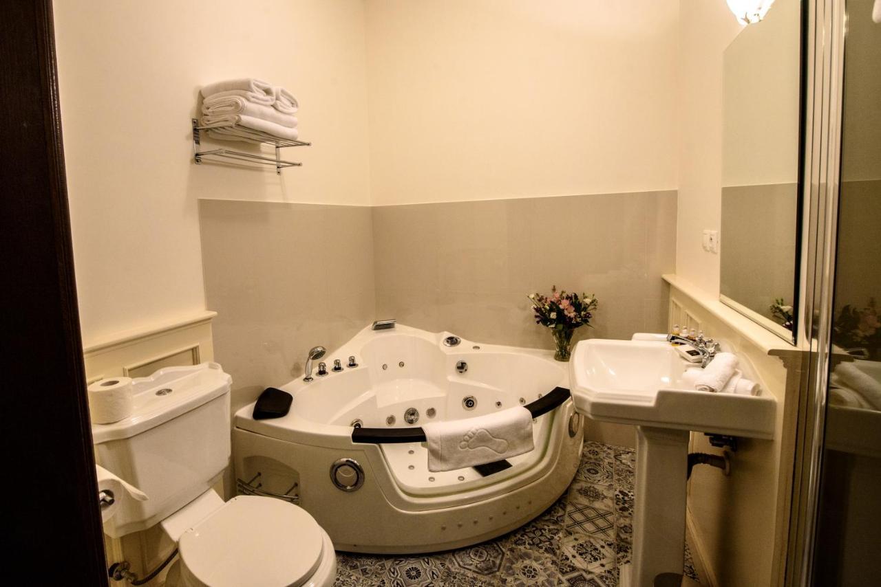 Chateau Hostacov Hotel Luaran gambar